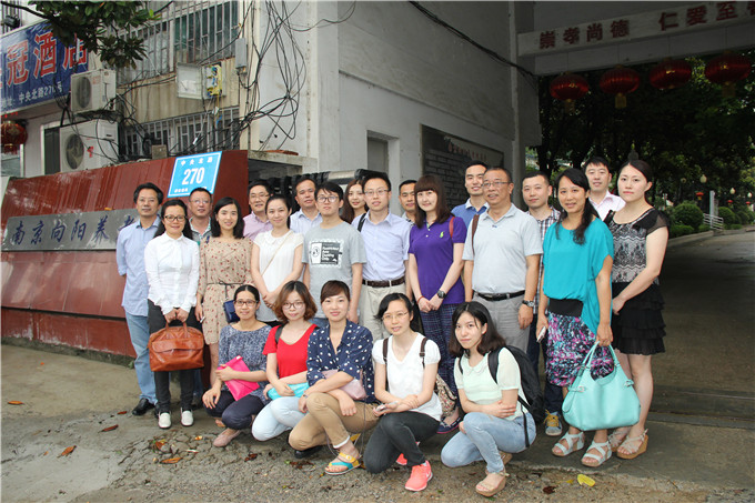 凯发投资集团组织看望抗战老兵